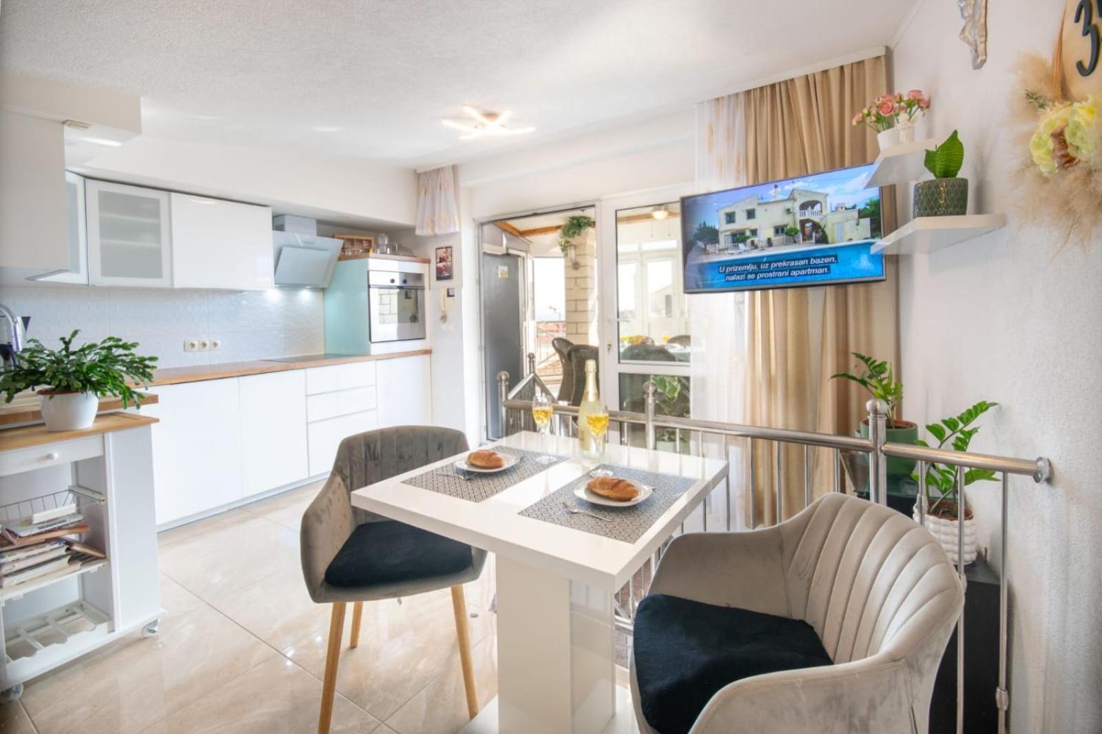 Holiday Home Nevera Makarska Exterior photo