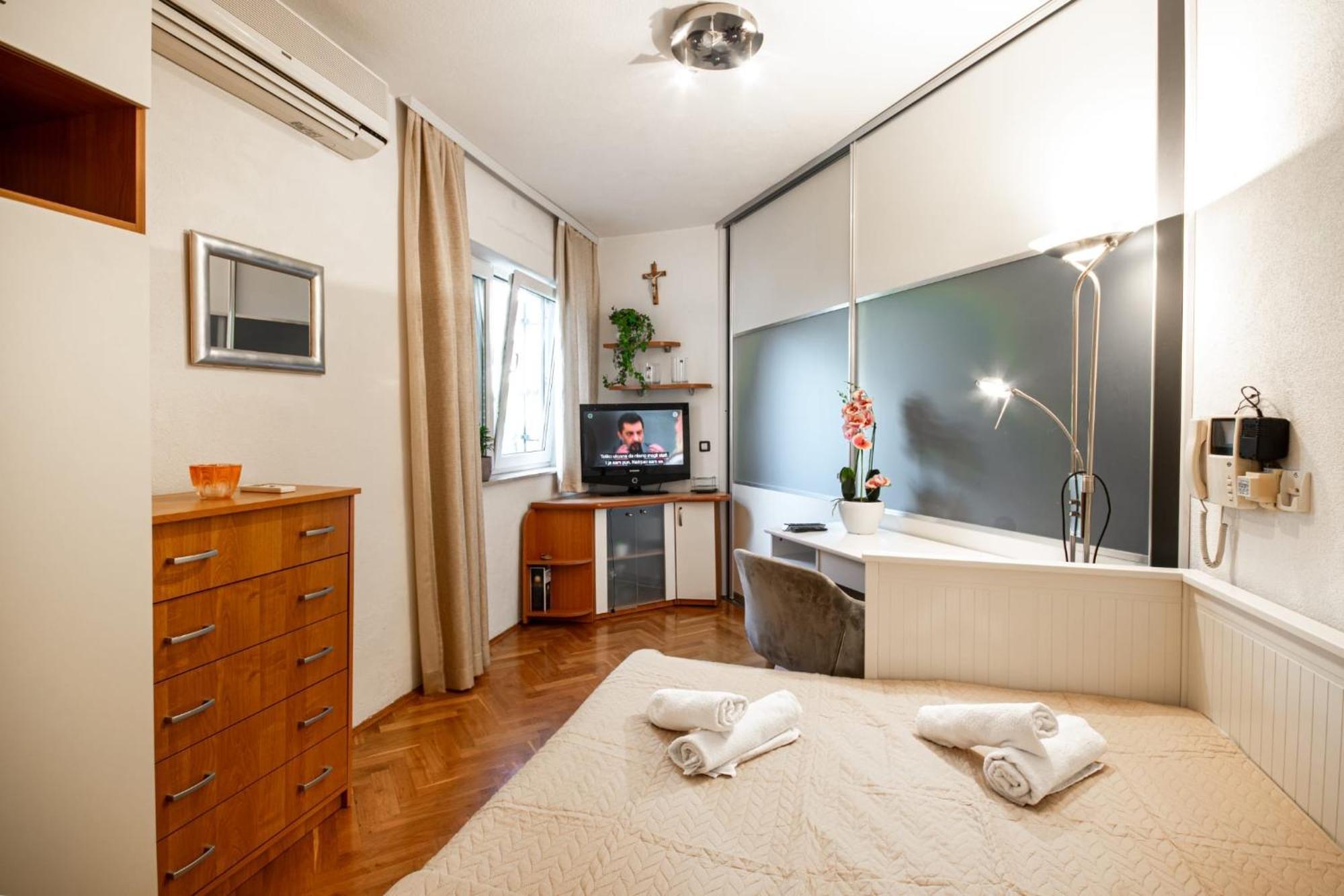 Holiday Home Nevera Makarska Exterior photo