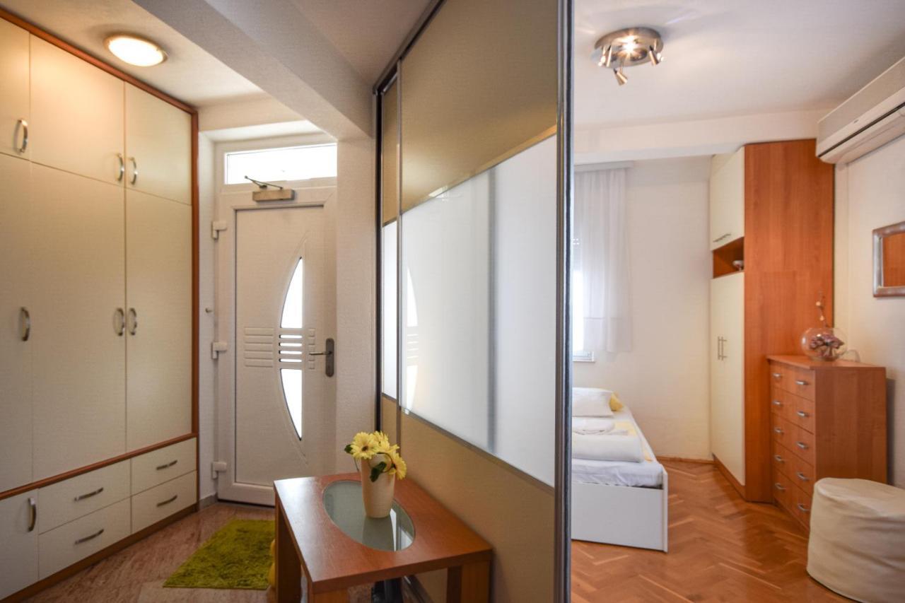 Holiday Home Nevera Makarska Exterior photo